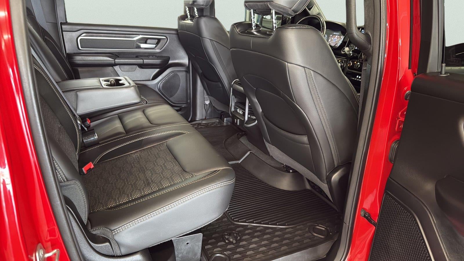 2022 RAM 1500 Big Horn Crew Cab 4x4 5'7" Box