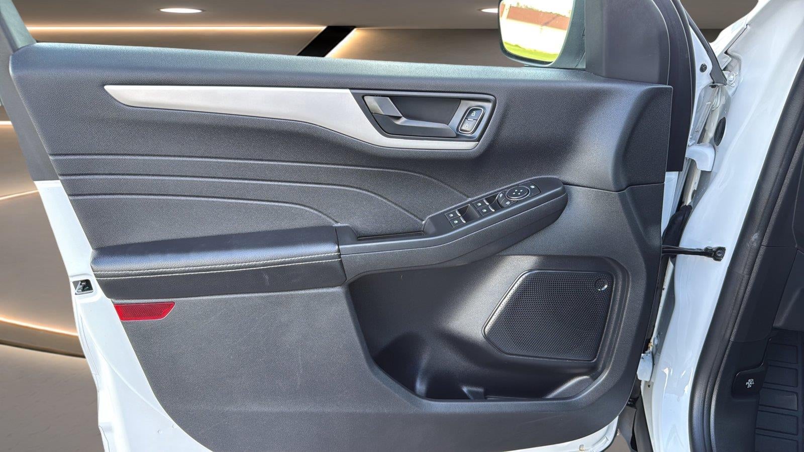 2022 Ford Escape SE Hybrid