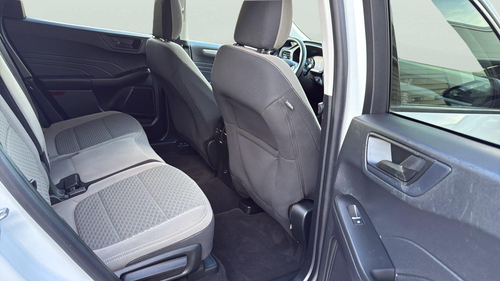 2022 Ford Escape SE Hybrid
