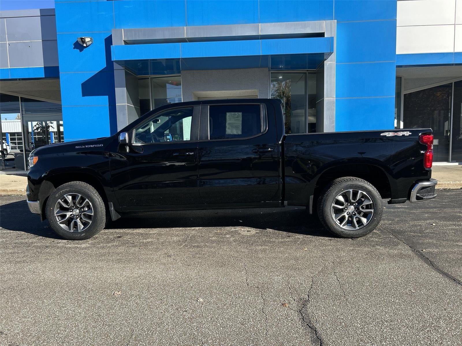 2023 Chevrolet Silverado 1500 LT (2FL)
