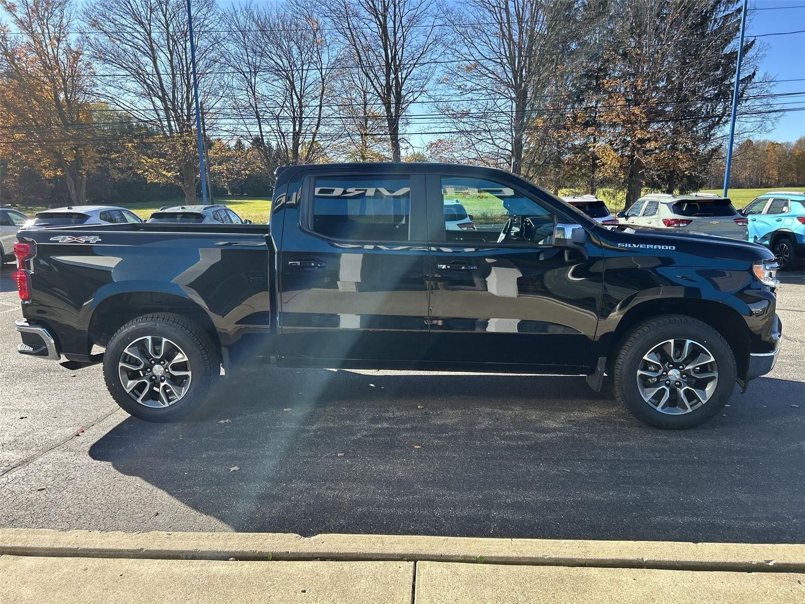 2023 Chevrolet Silverado 1500 LT (2FL)