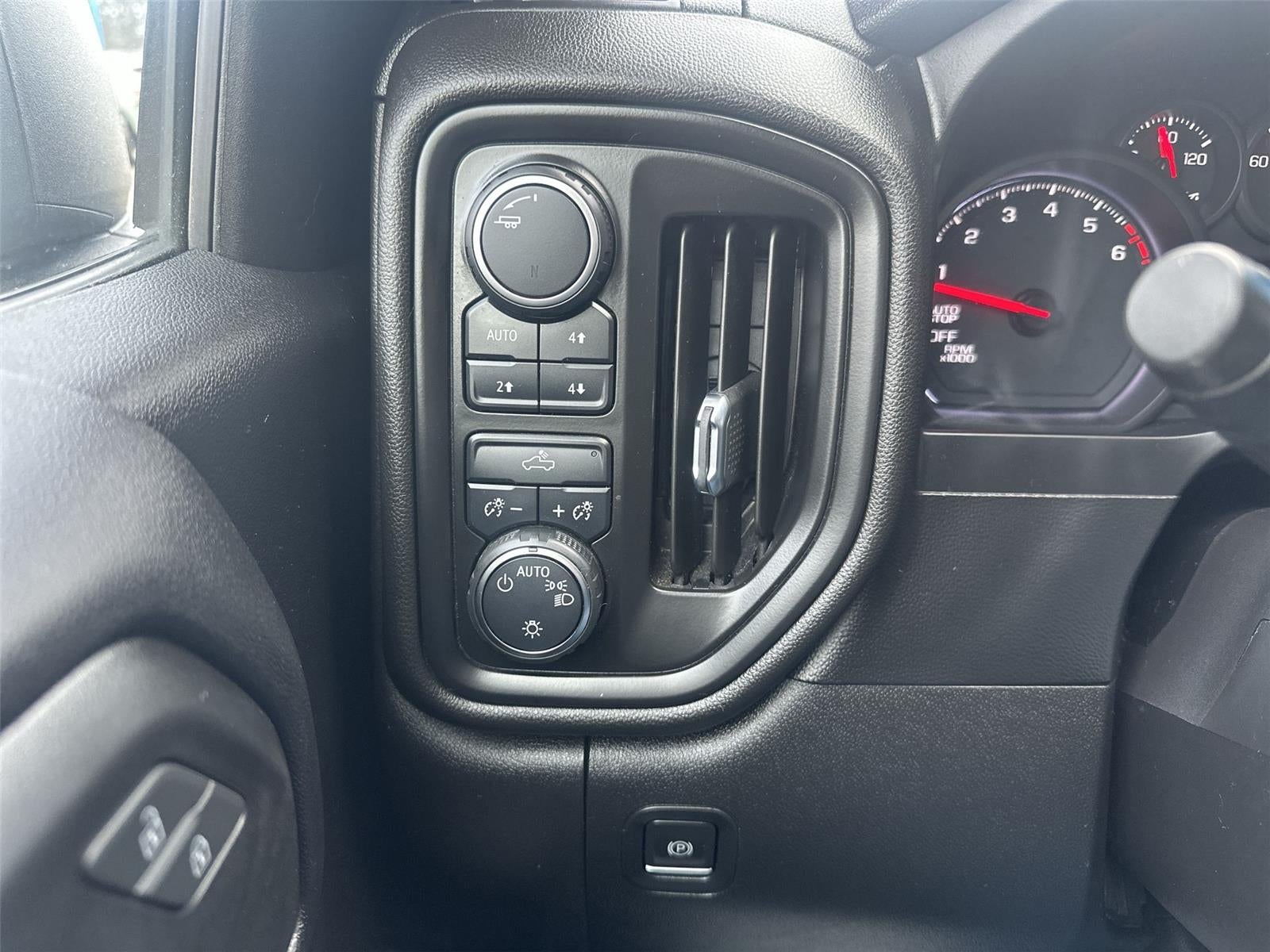 2021 Chevrolet Silverado 1500 Custom Trail Boss