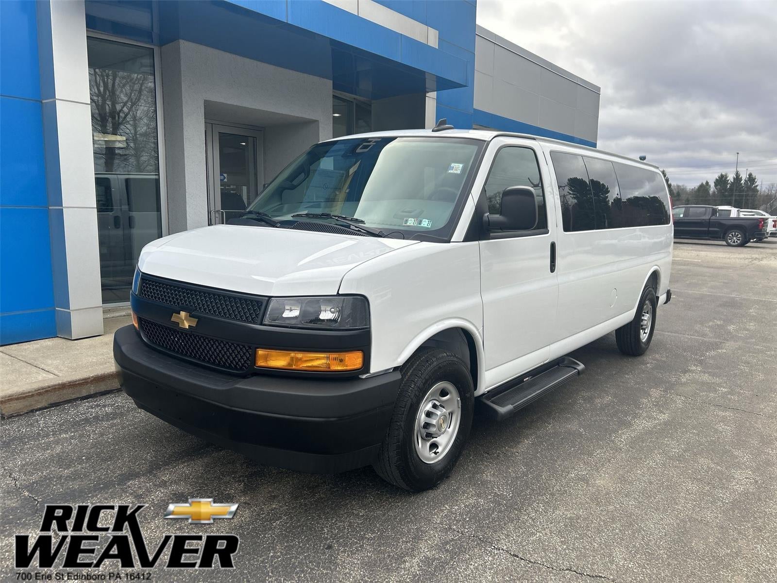 2025 Chevrolet Express Cargo WT