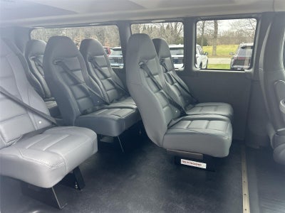 2025 Chevrolet Express Cargo WT