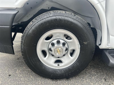 2025 Chevrolet Express Cargo WT