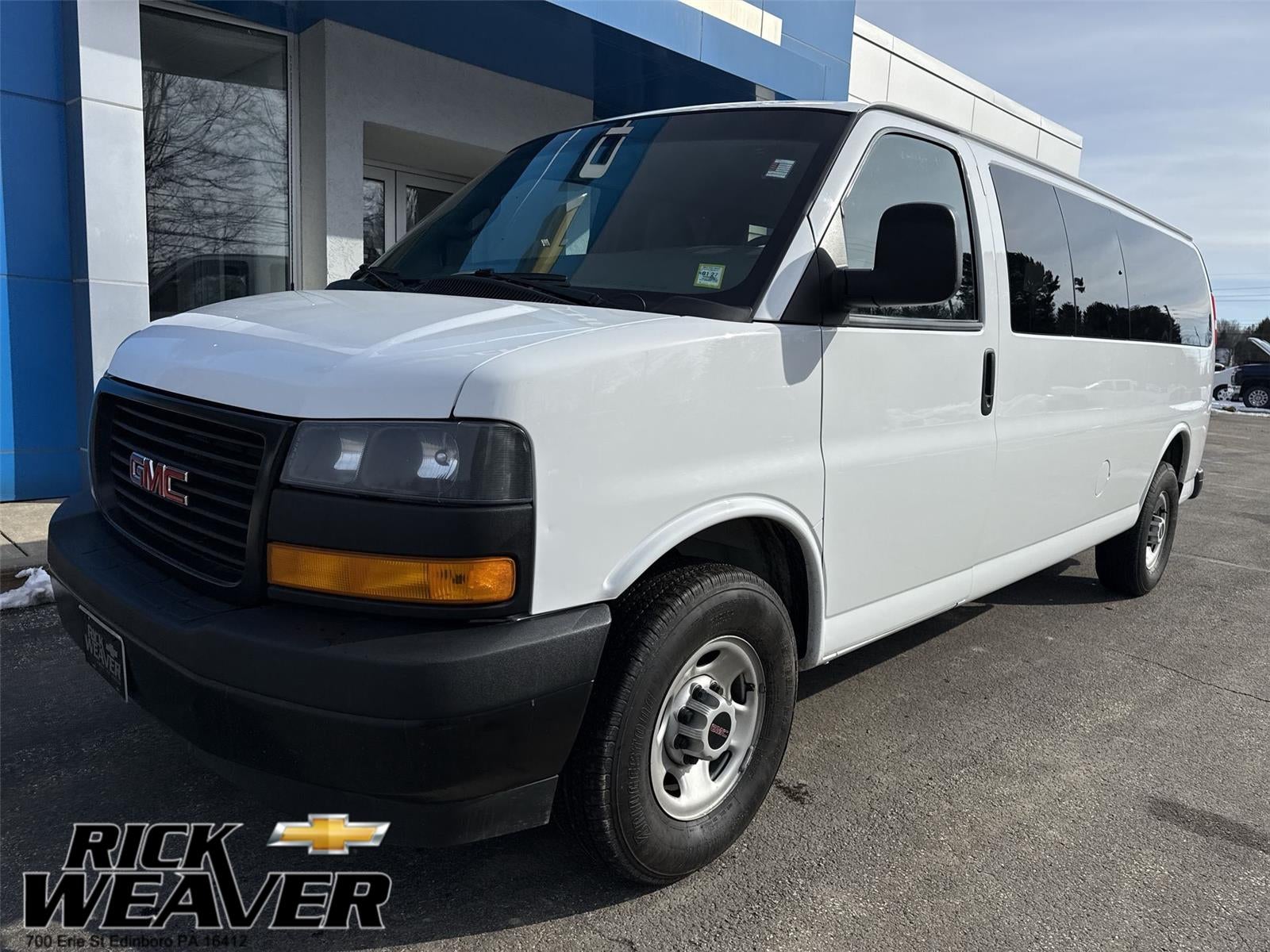2023 GMC Savana Passenger 3500 LS