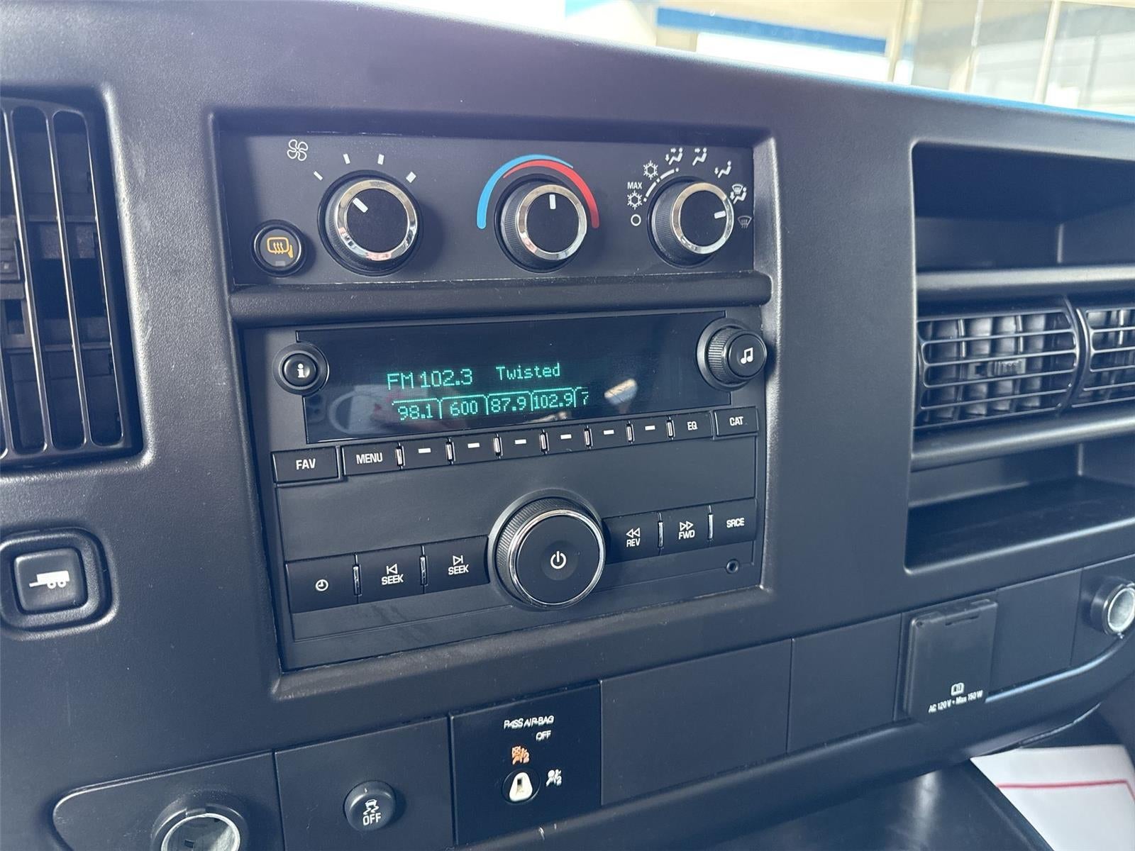 2023 GMC Savana Passenger 3500 LS