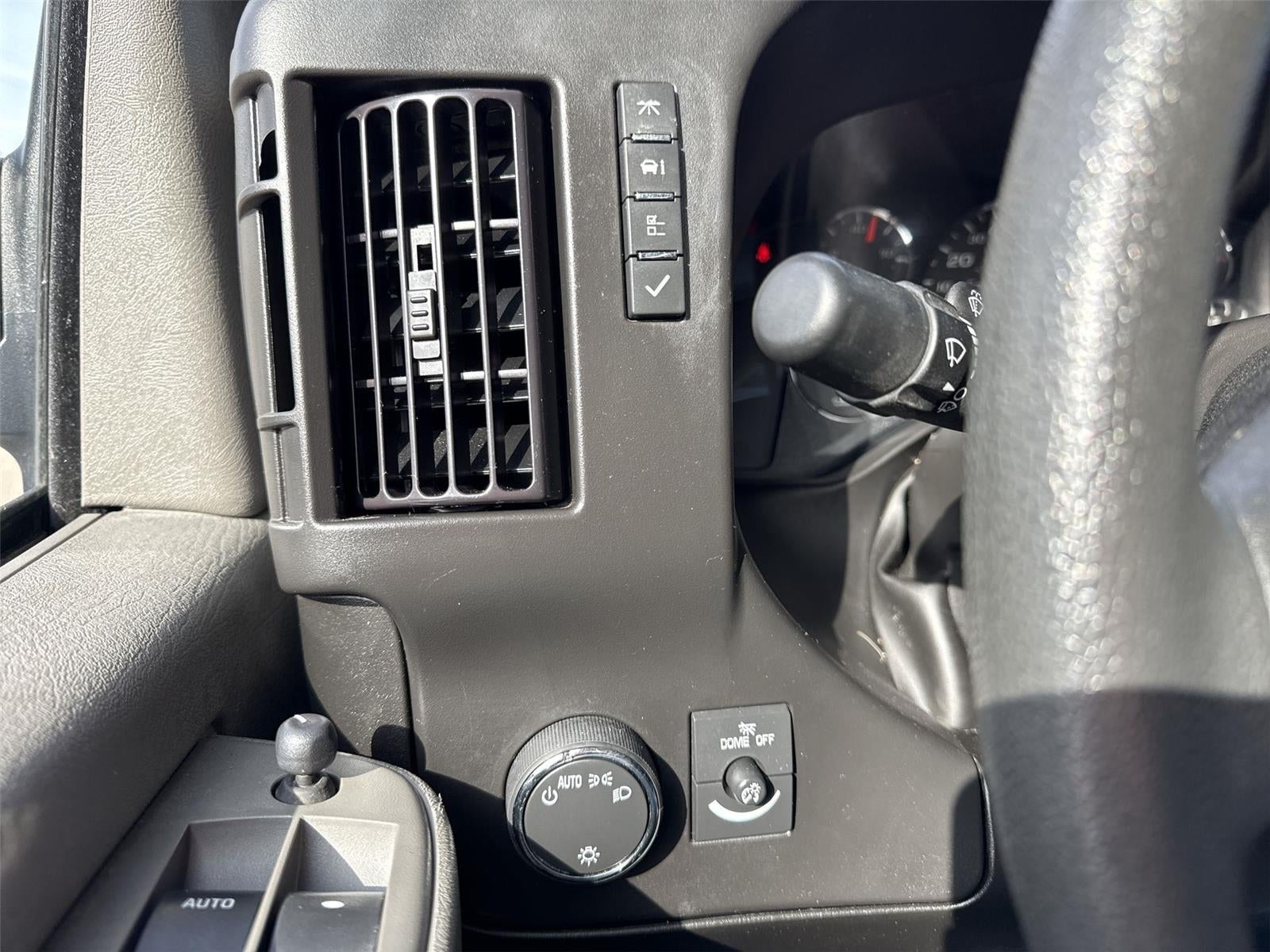 2023 GMC Savana Passenger 3500 LS