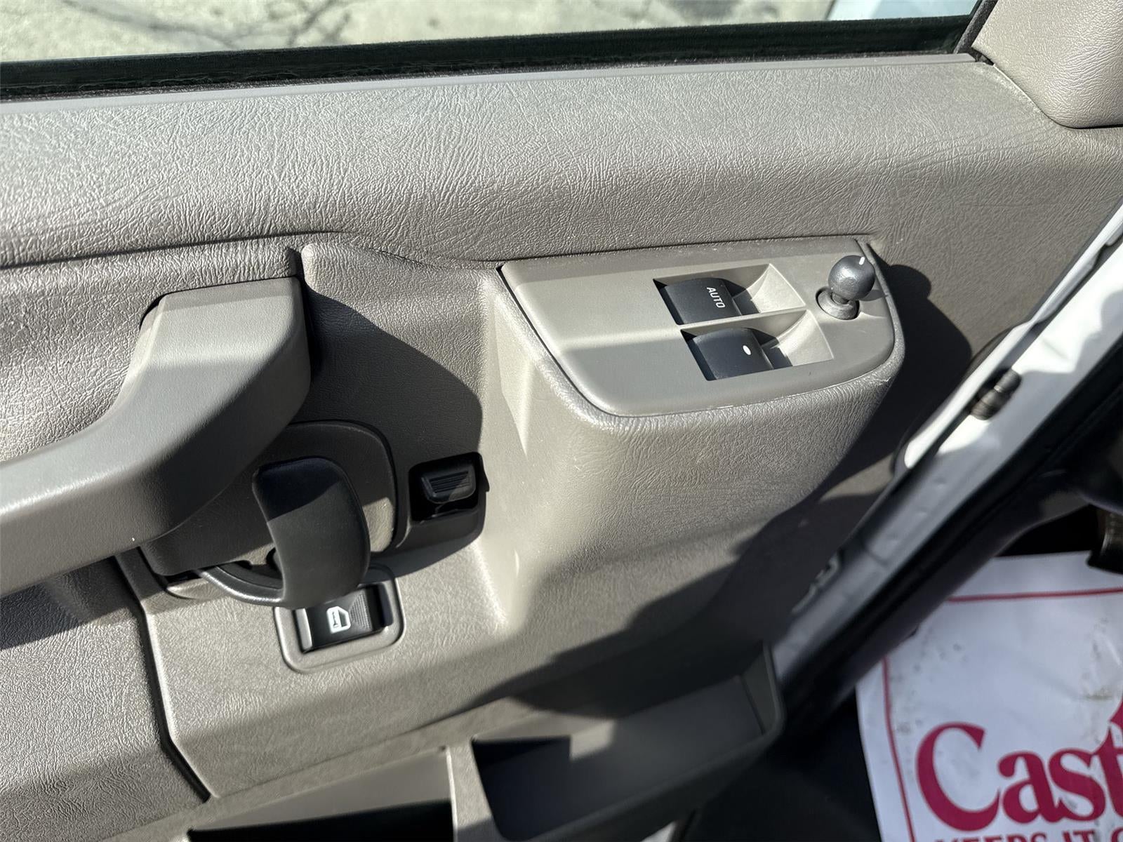 2023 GMC Savana Passenger 3500 LS