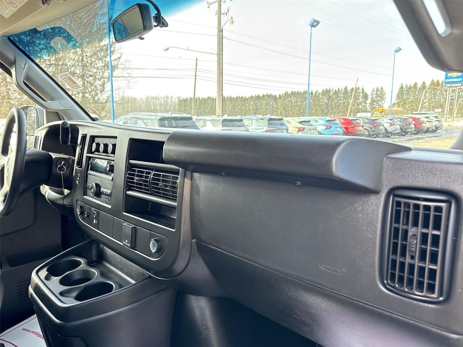 2023 GMC Savana Passenger 3500 LS