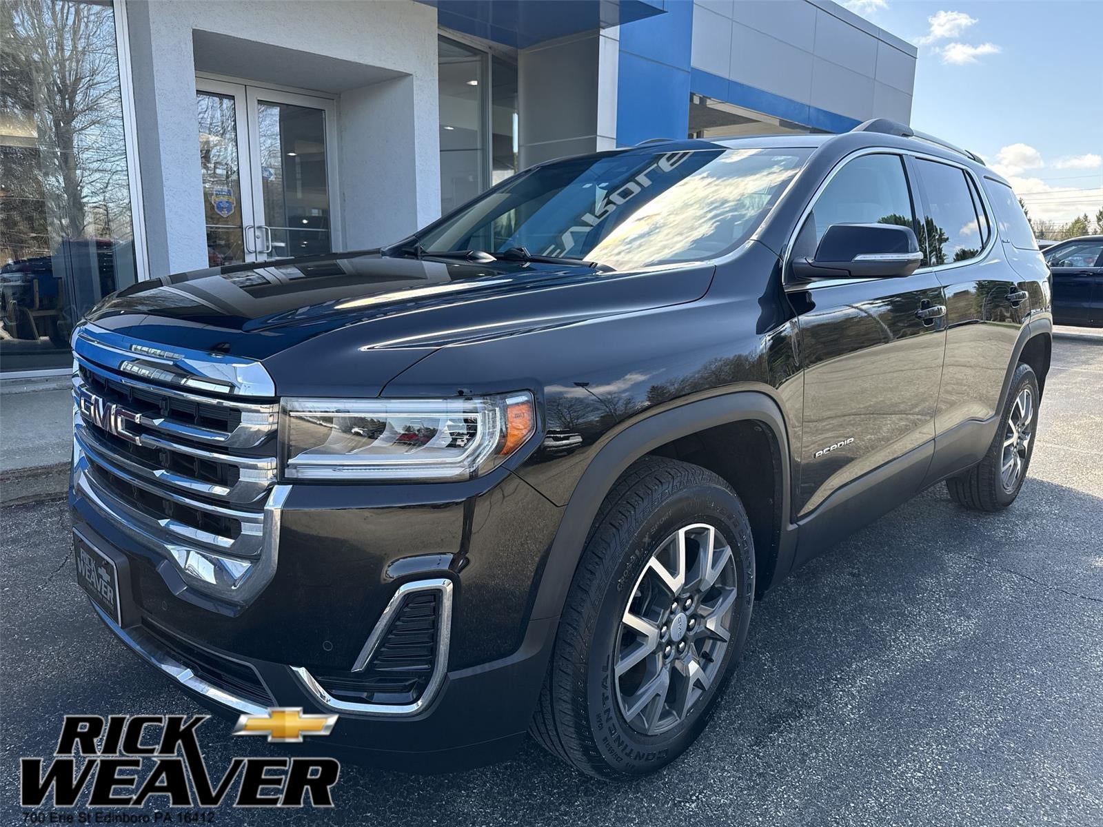 2023 GMC Acadia SLE