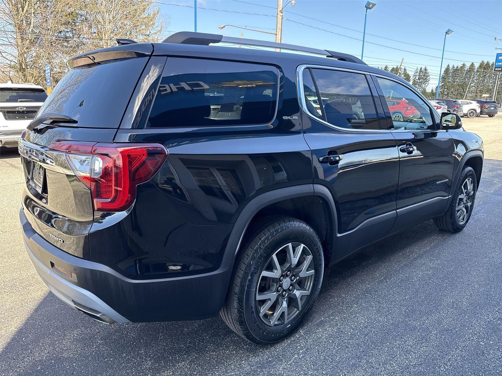 2023 GMC Acadia SLE