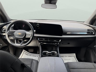 2025 Chevrolet Traverse LT