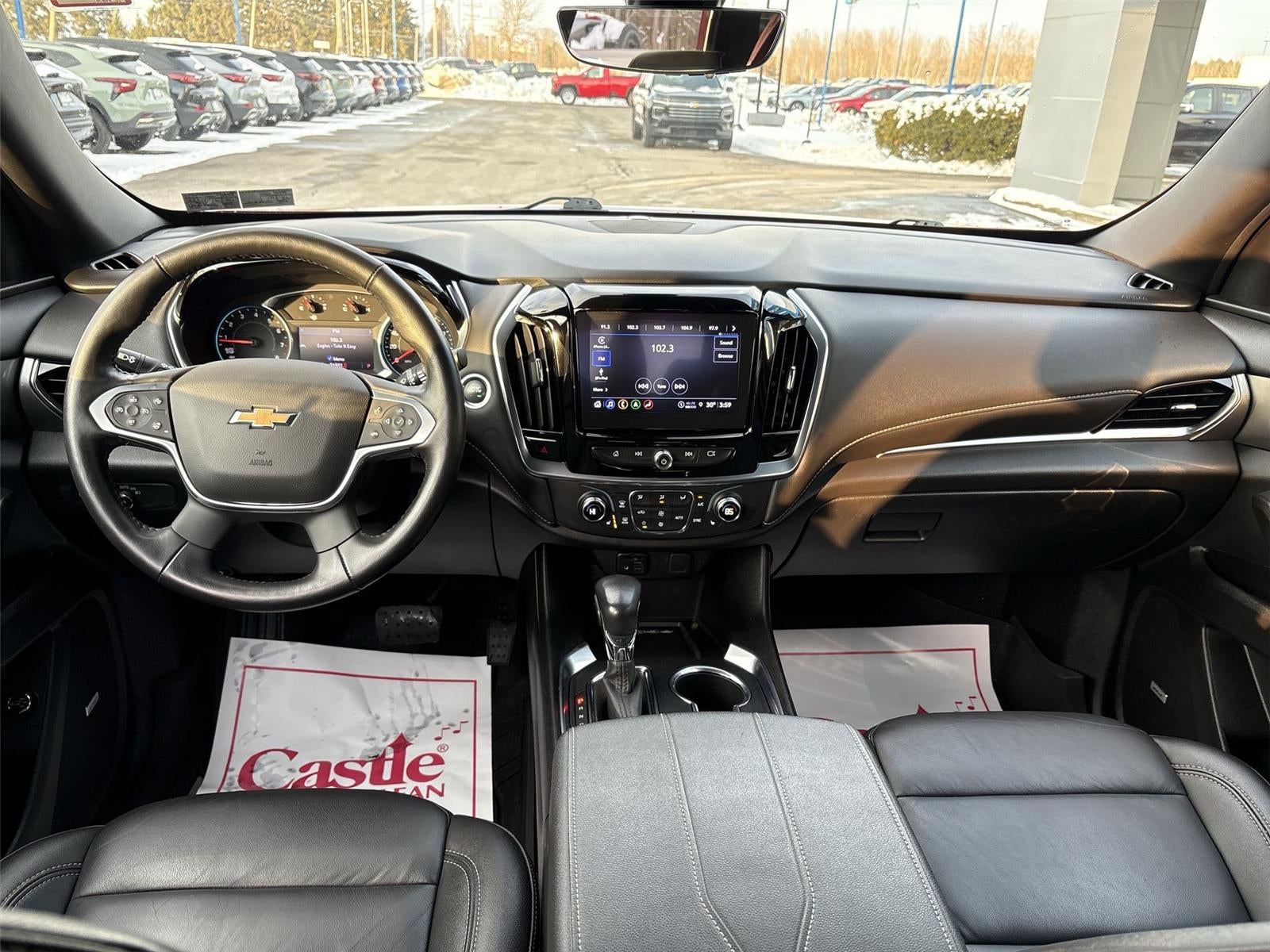 2022 Chevrolet Traverse LT Leather