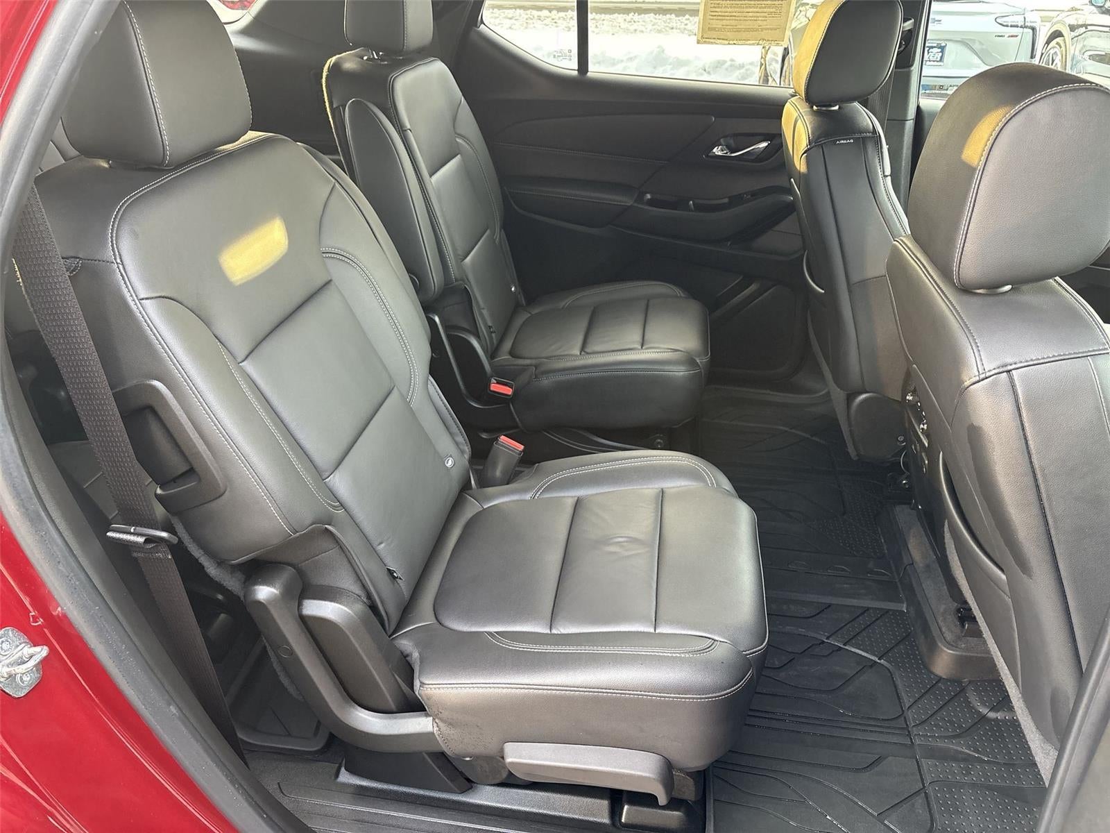 2022 Chevrolet Traverse LT Leather