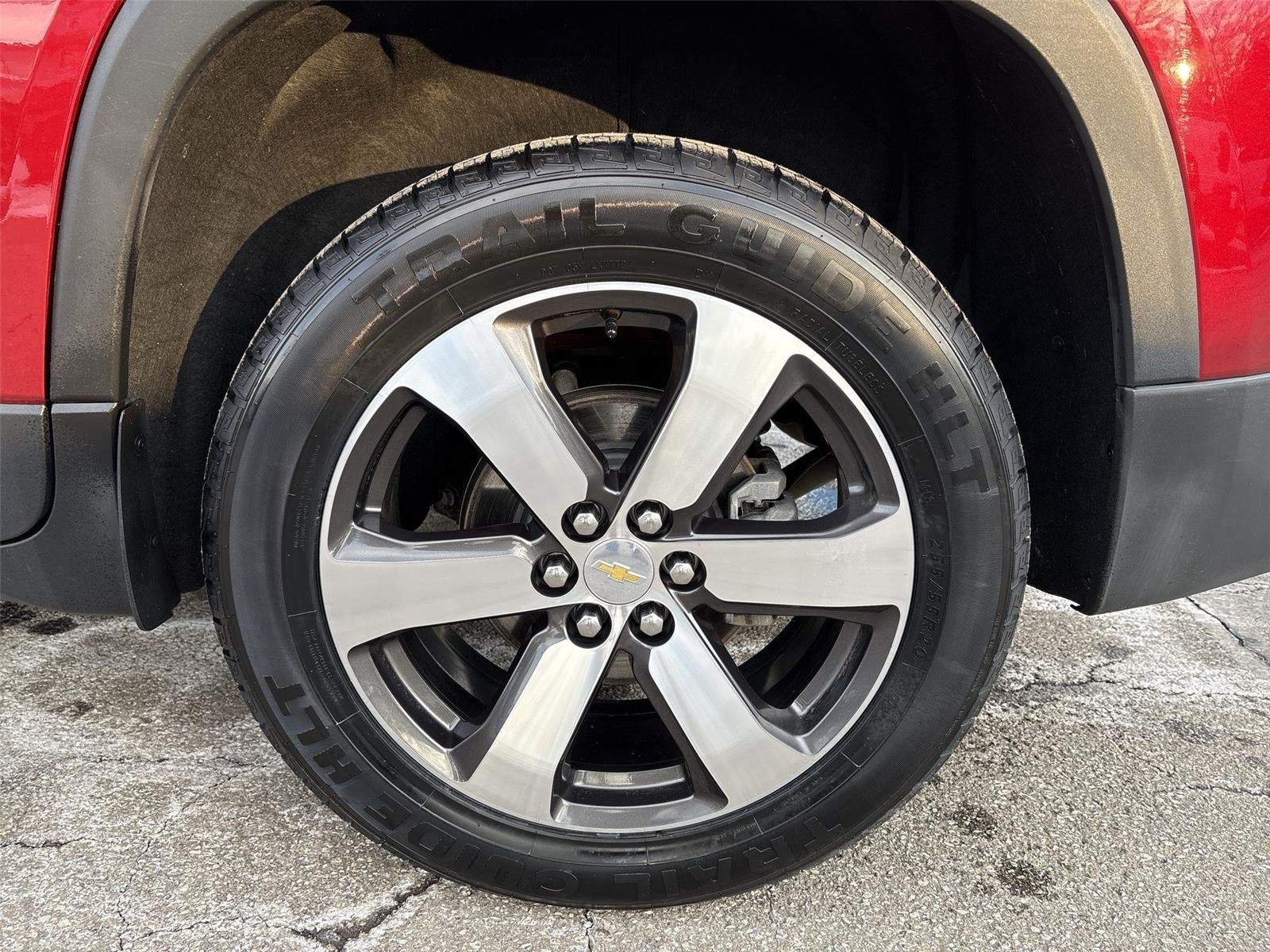 2022 Chevrolet Traverse LT Leather