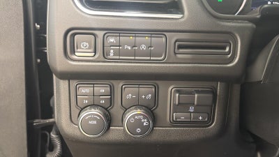 2024 Chevrolet Suburban LS
