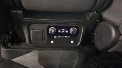 2024 Chevrolet Suburban LS