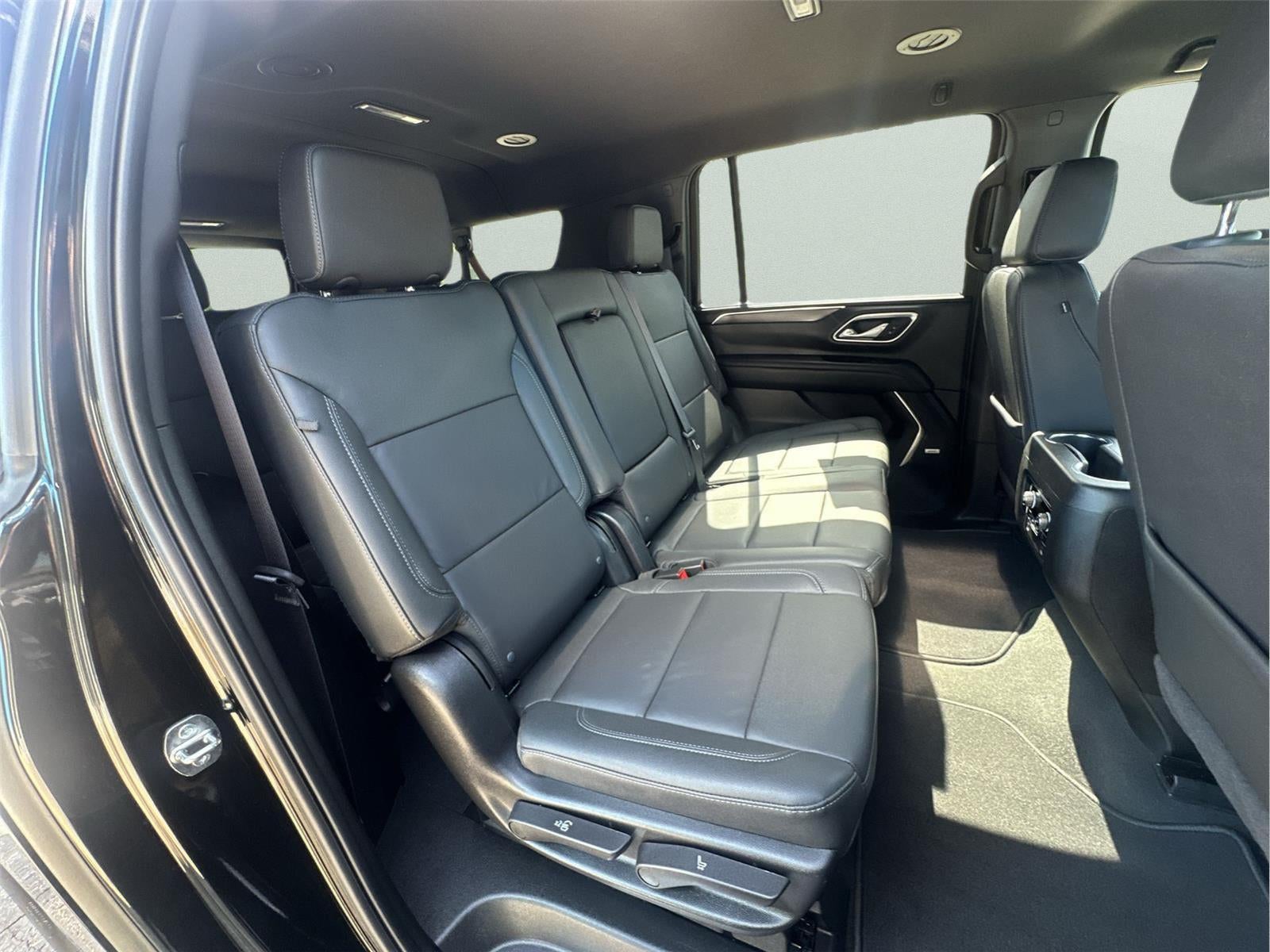 2024 Chevrolet Suburban LT