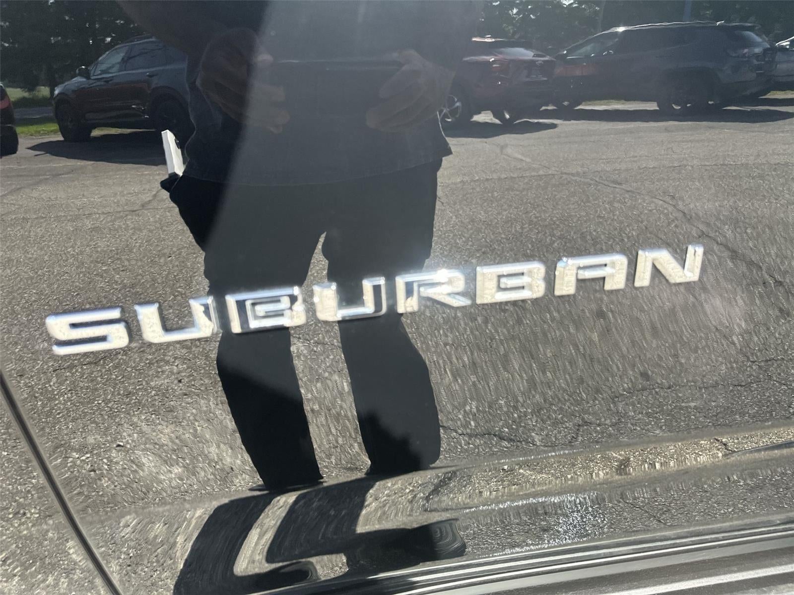 2024 Chevrolet Suburban LT