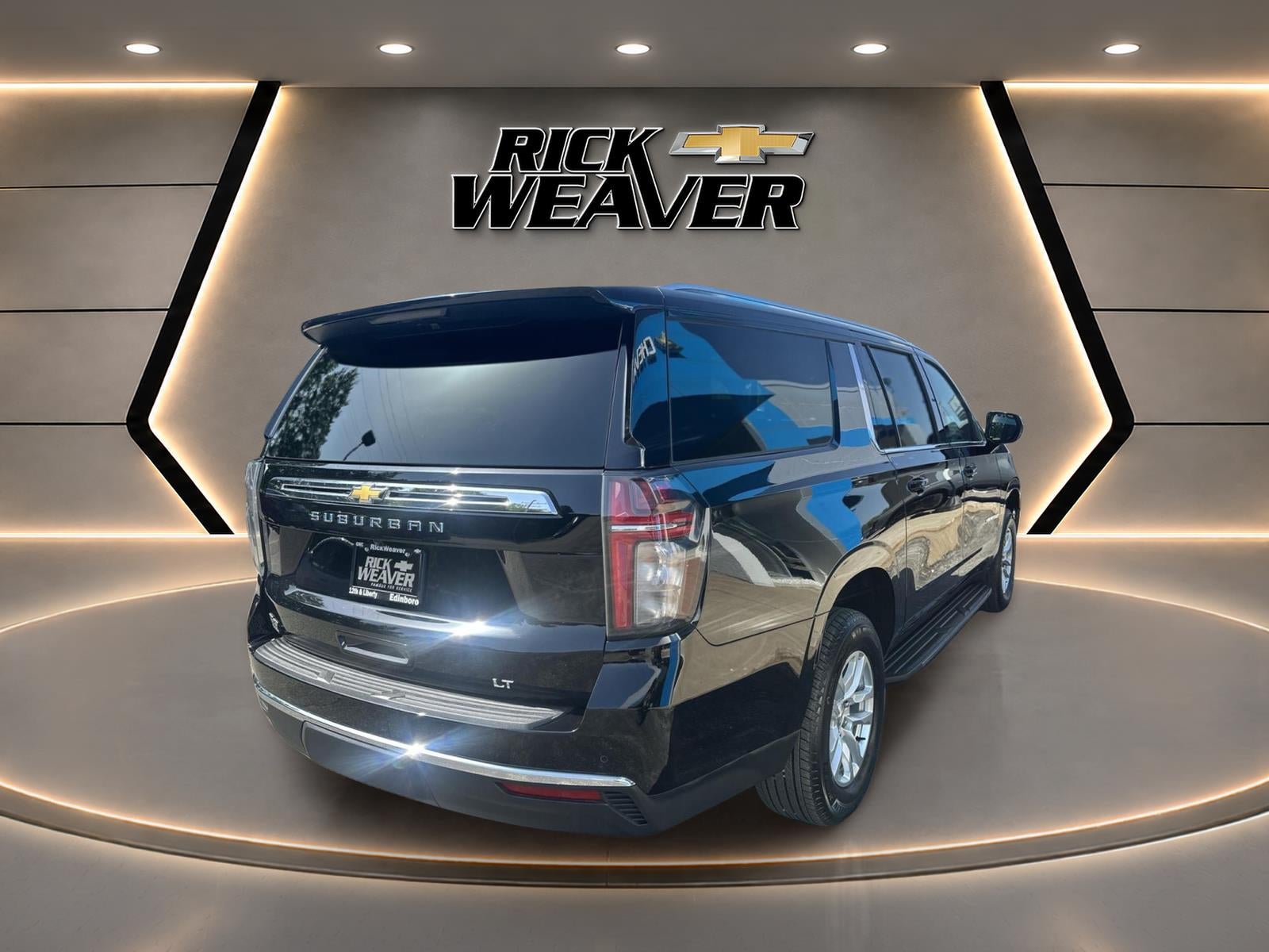 2024 Chevrolet Suburban LT