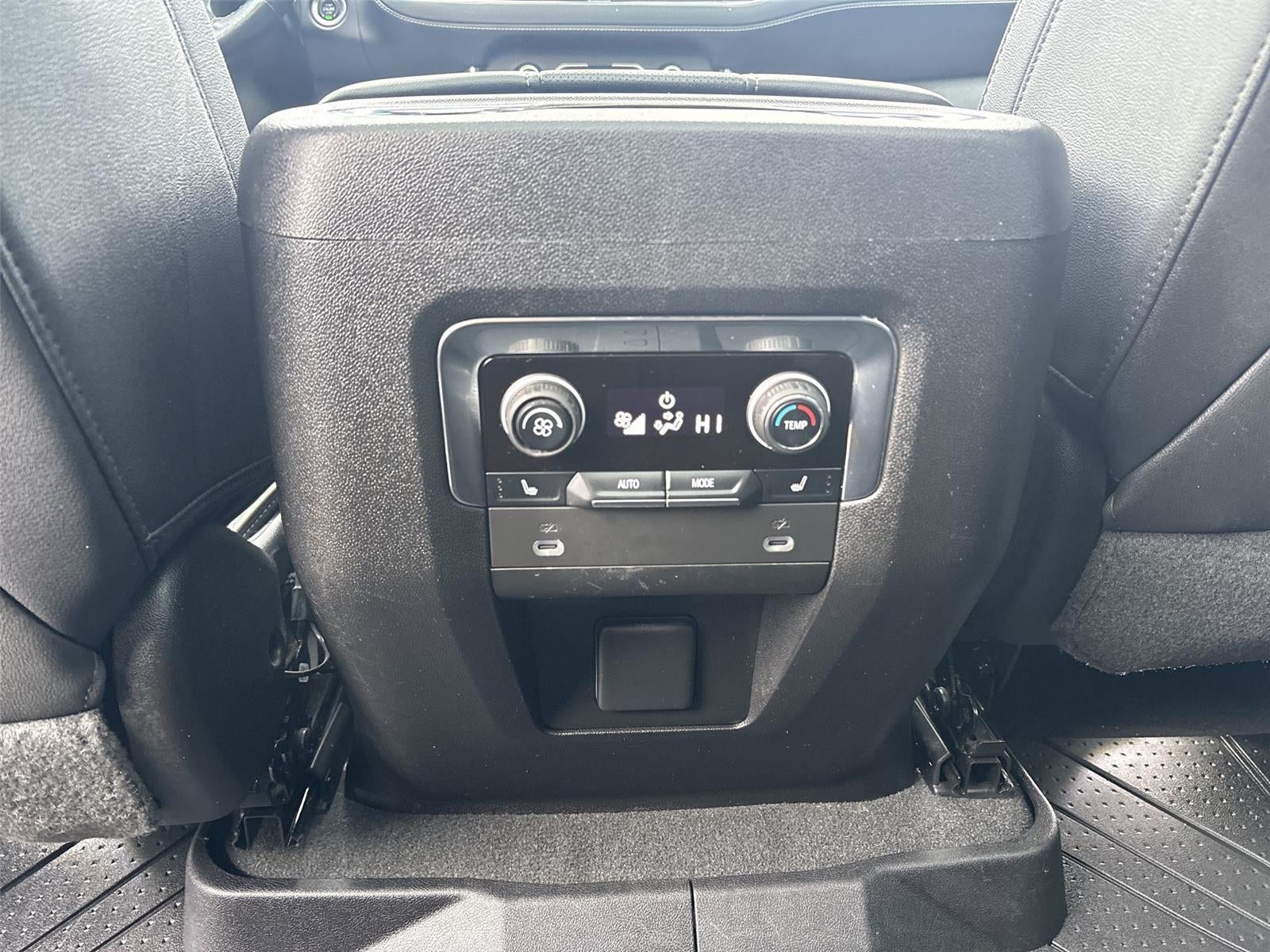 2022 Chevrolet Suburban Premier