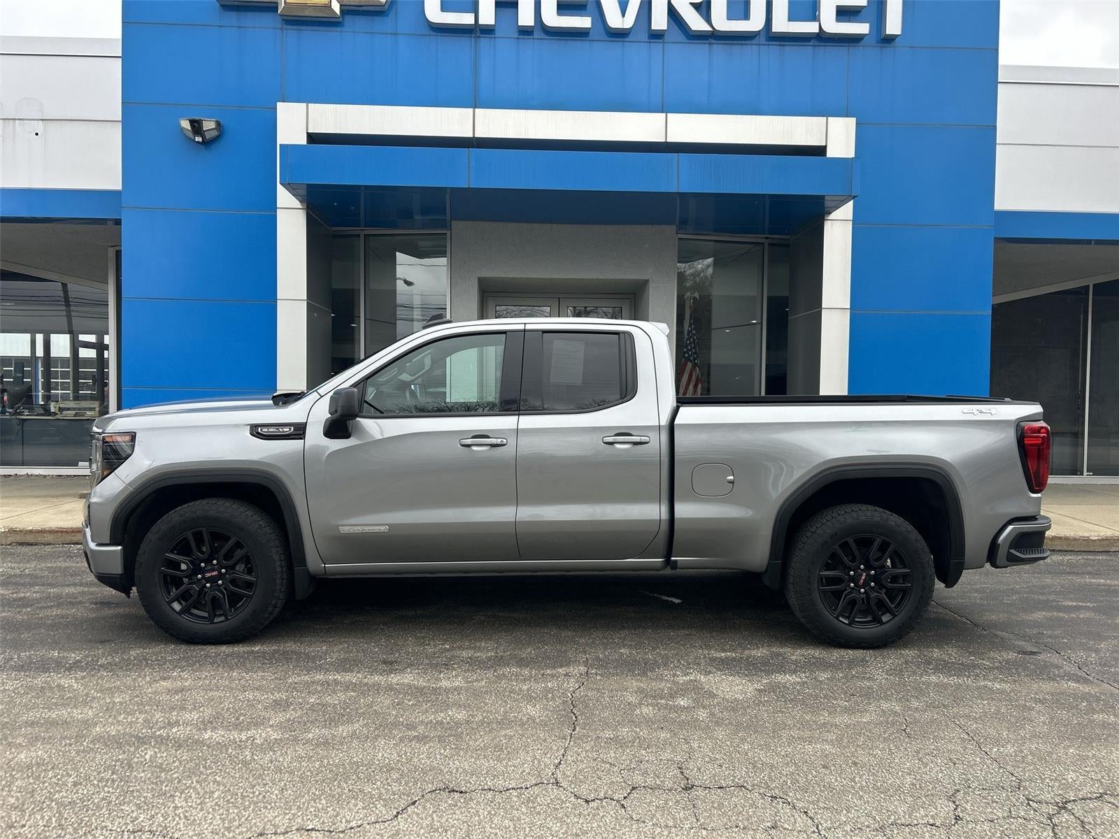 2023 GMC Sierra 1500 Elevation