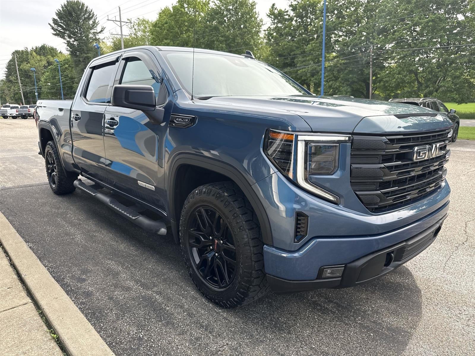 2024 GMC Sierra 1500 Elevation
