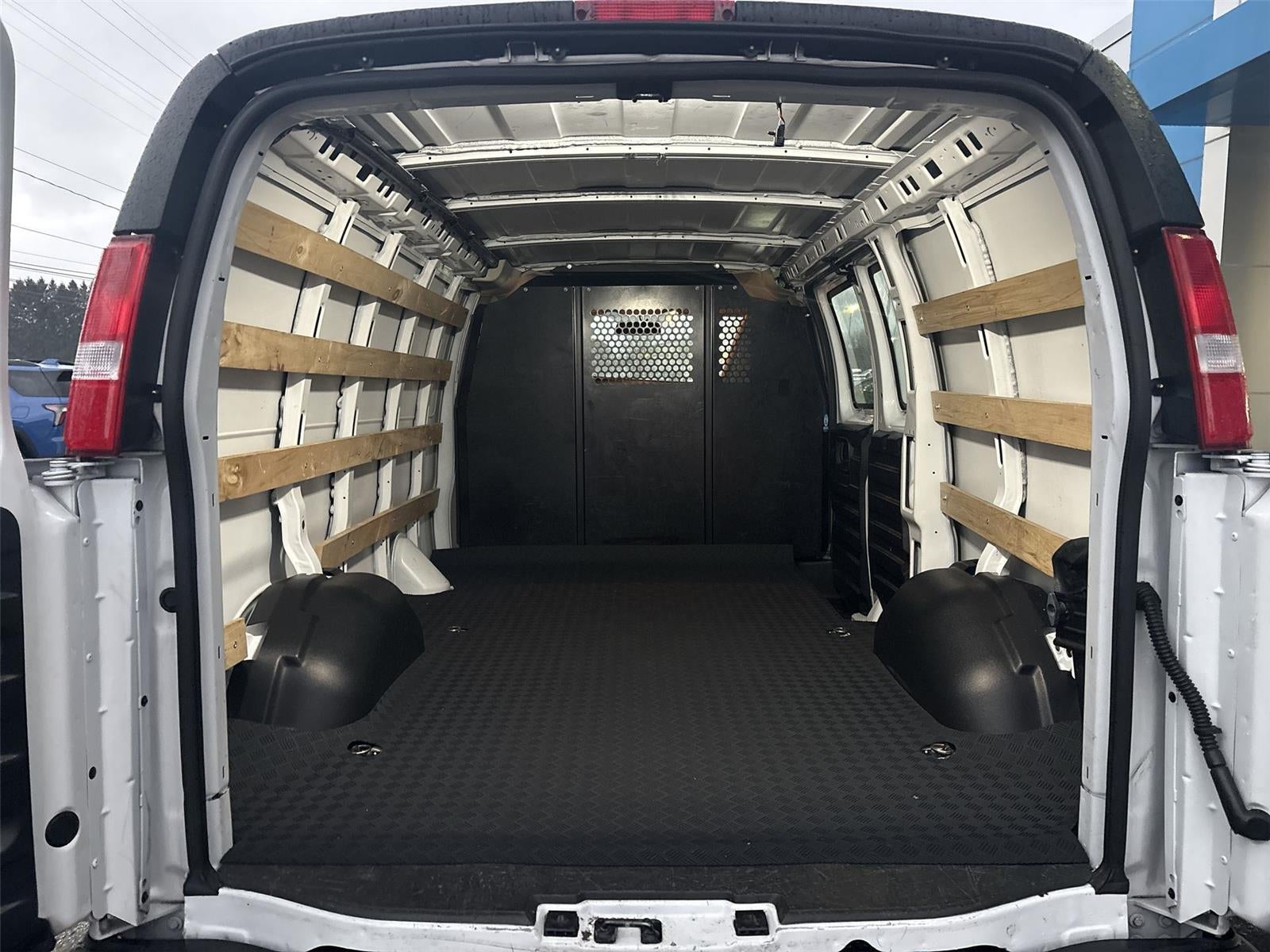 2024 GMC Savana Cargo 2500 Work Van