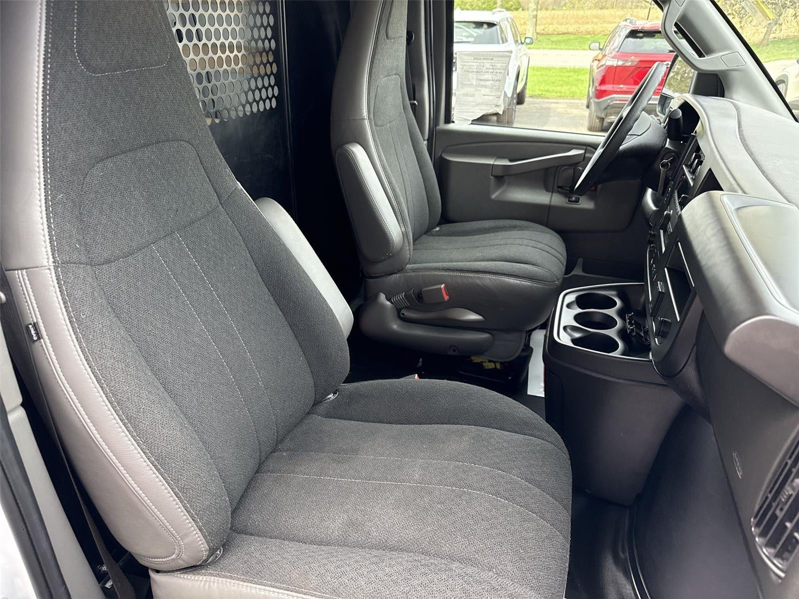 2024 GMC Savana Cargo 2500 Work Van