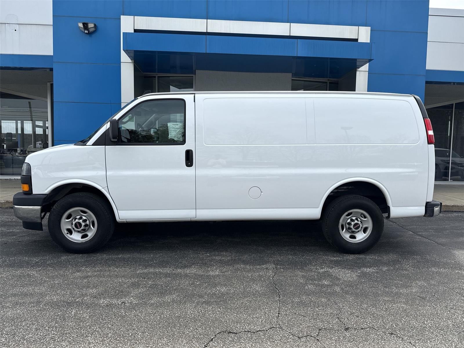 2024 GMC Savana Cargo 2500 Work Van