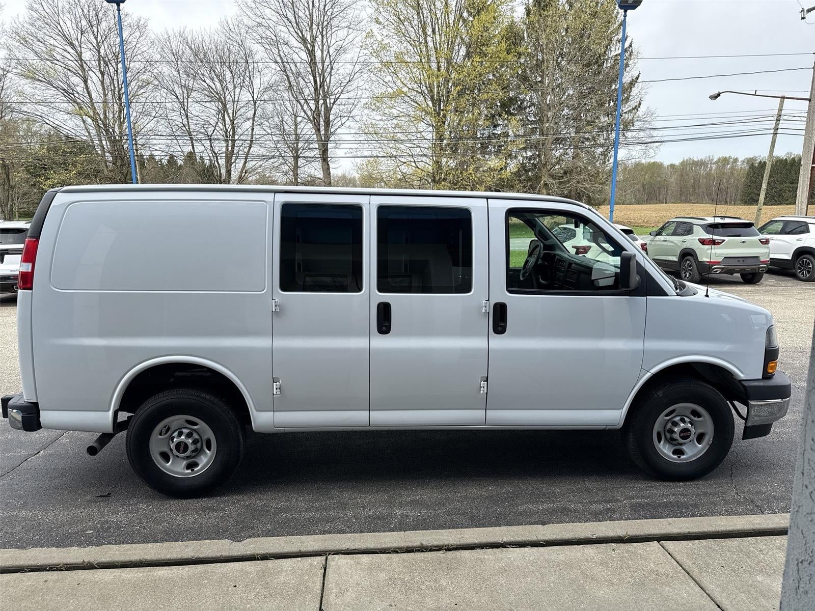 2024 GMC Savana Cargo 2500 Work Van