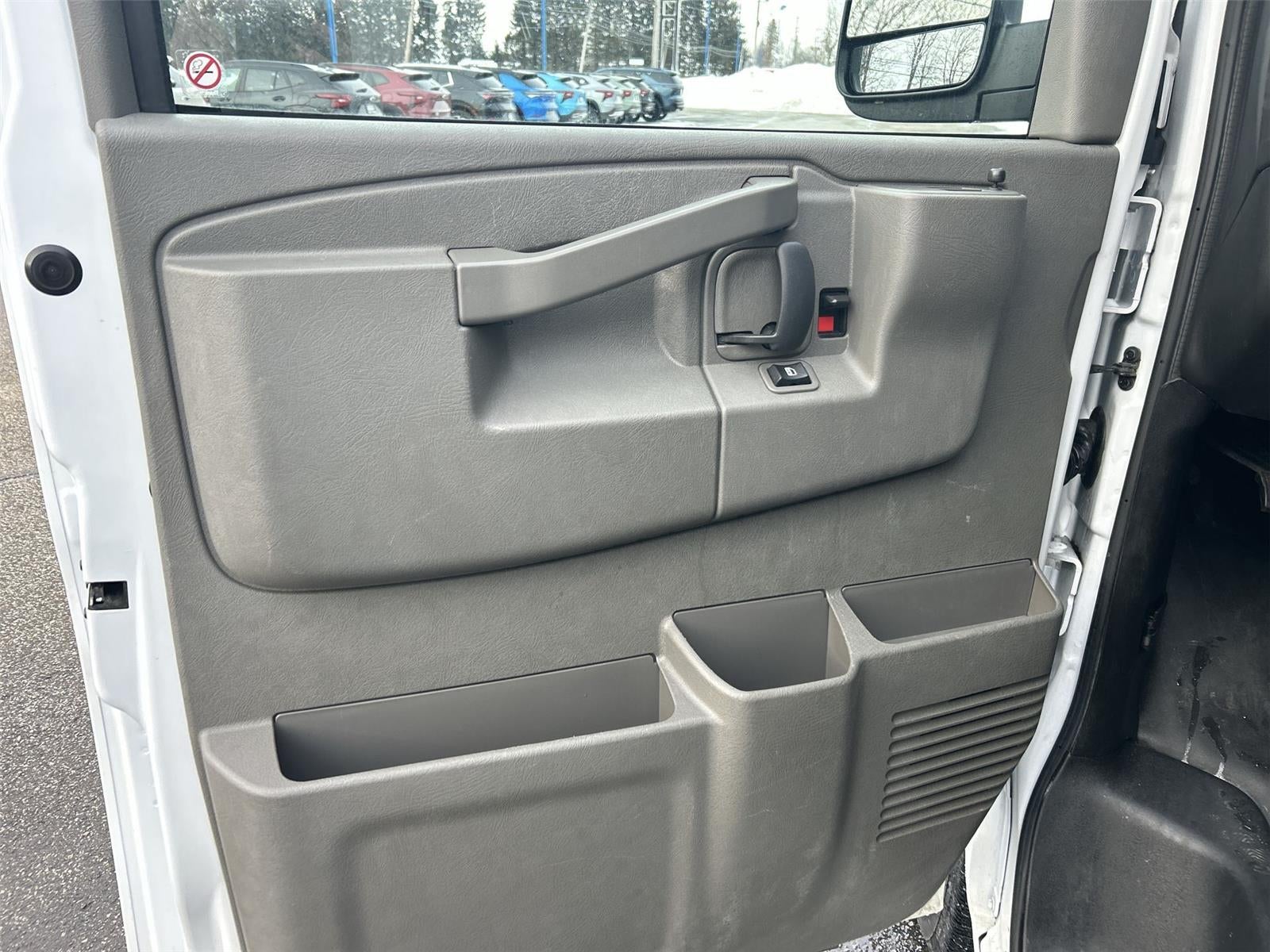 2024 GMC Savana Cargo 2500 Work Van