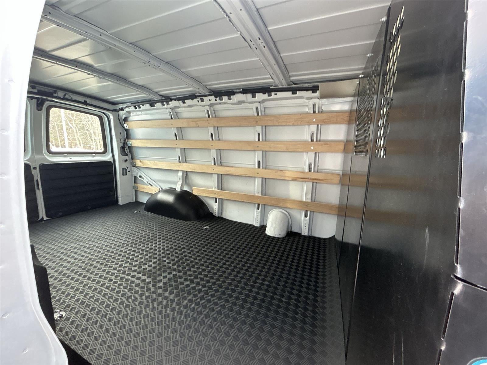 2024 GMC Savana Cargo 2500 Work Van