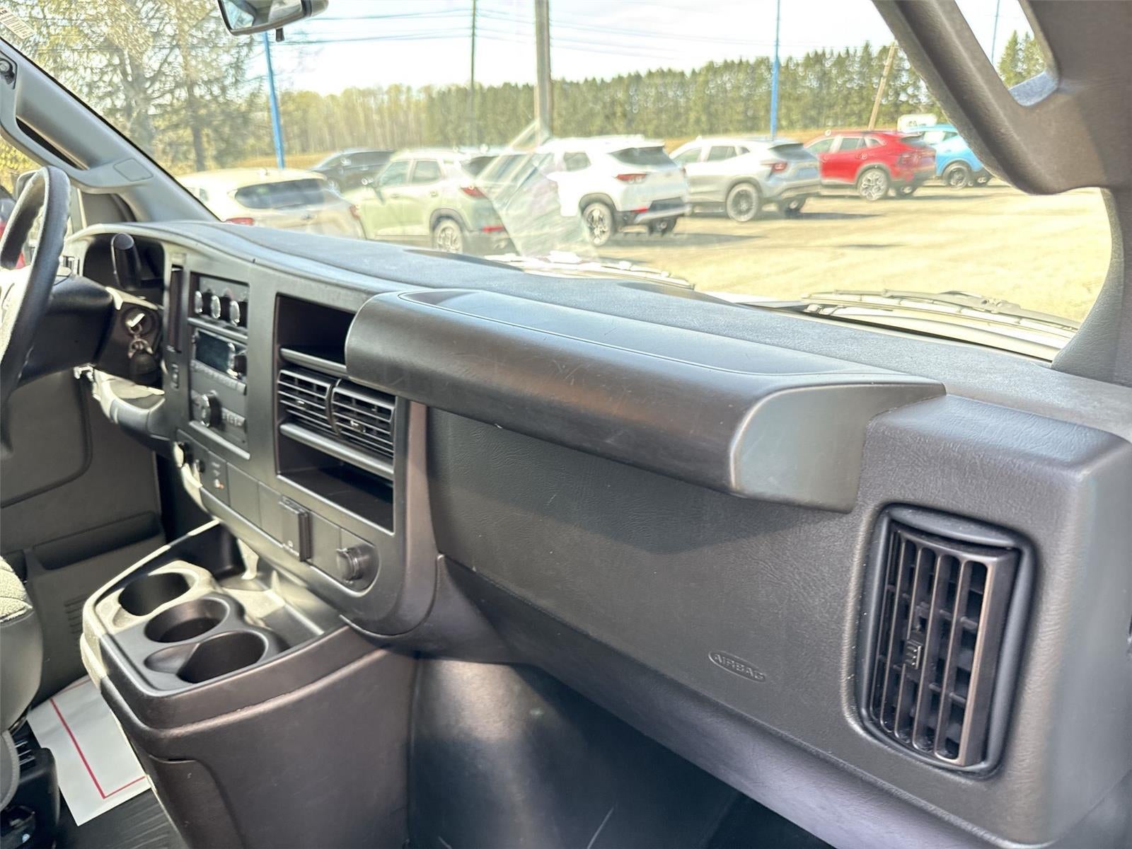 2024 GMC Savana Cargo 2500 Work Van