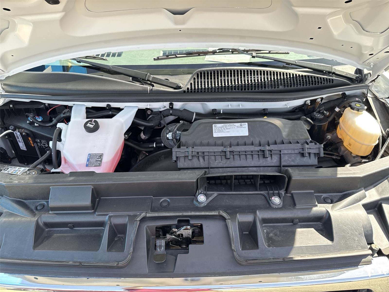 2024 GMC Savana Cargo 2500 Work Van