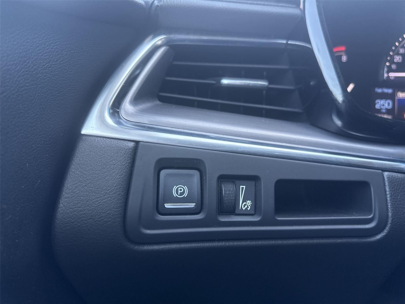 2017 Cadillac XT5 Luxury AWD