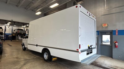 2026 Chevrolet Express Cutaway 3500 1WT
