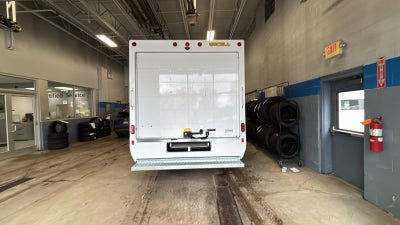 2026 Chevrolet Express Cutaway 3500 1WT