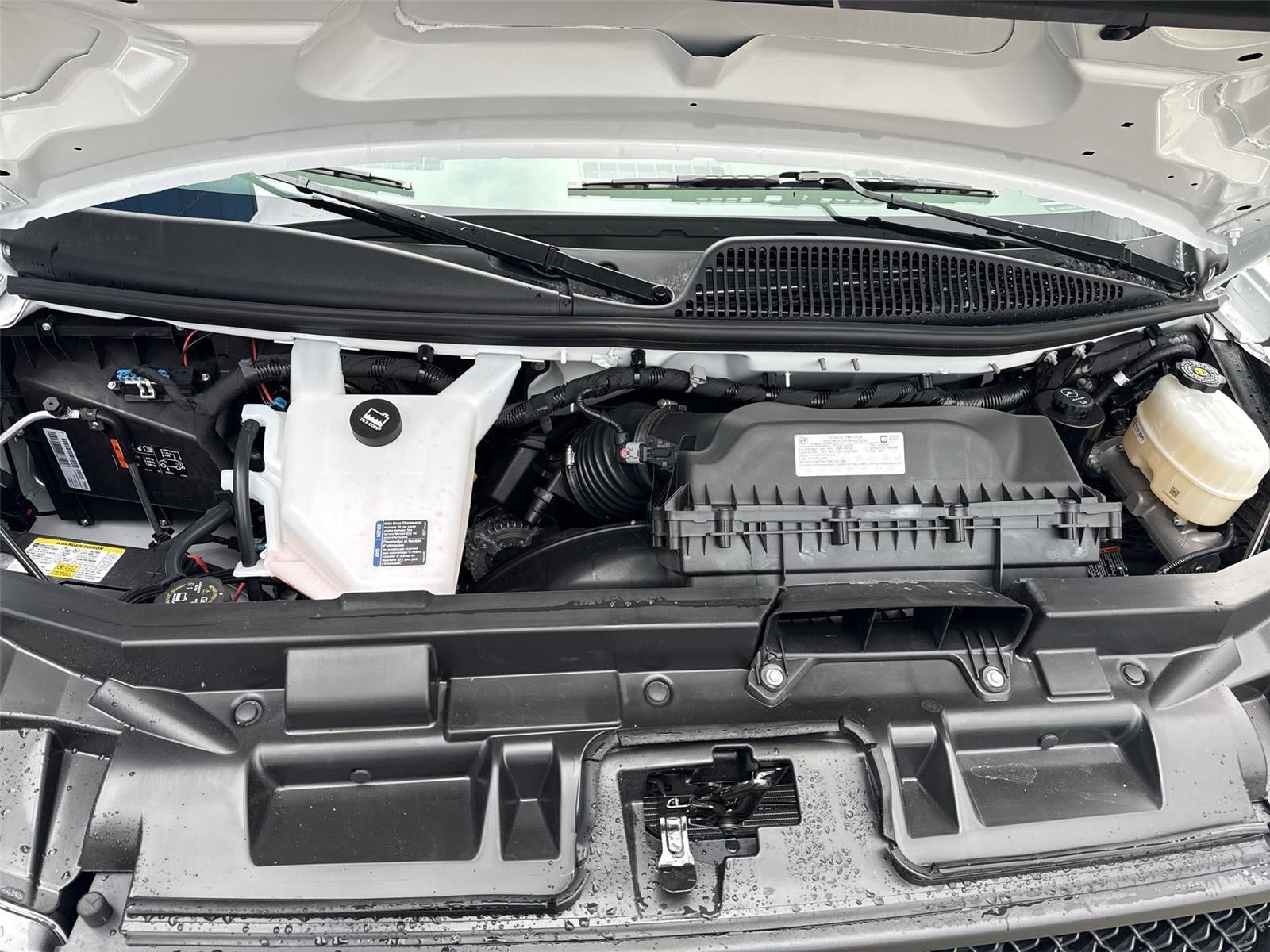 2026 Chevrolet Express Cutaway 4500 2WT