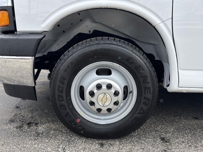 2026 Chevrolet Express Cutaway 4500 2WT