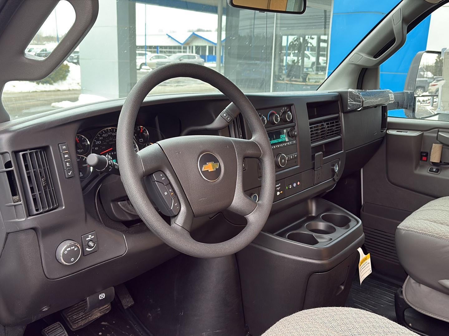 2026 Chevrolet Express Cutaway 4500 2WT