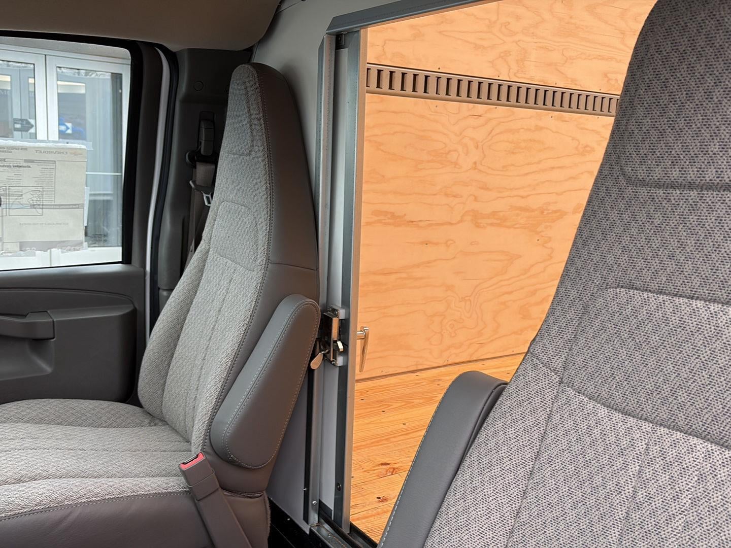 2026 Chevrolet Express Cutaway 4500 2WT