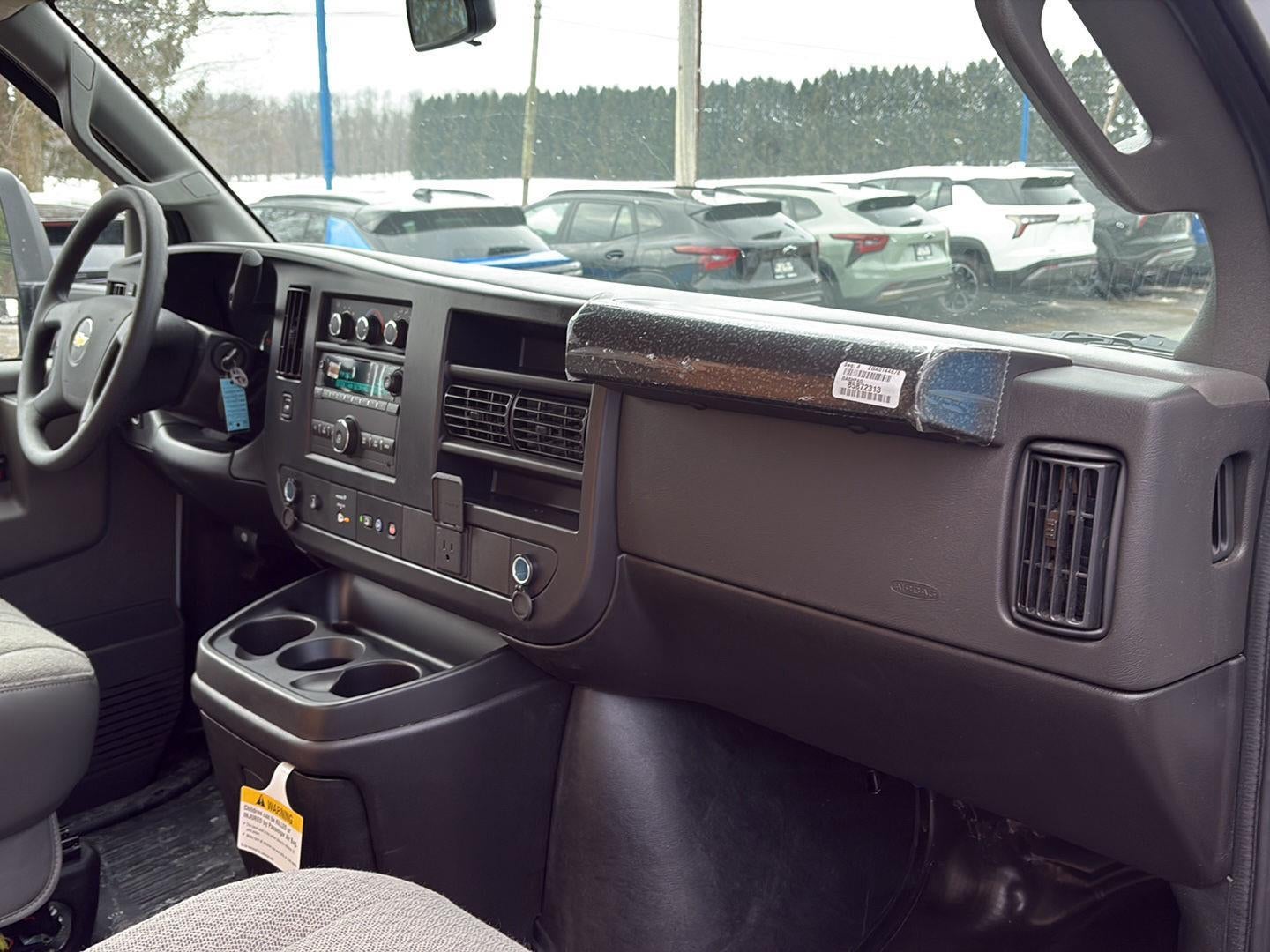 2026 Chevrolet Express Cutaway 4500 2WT