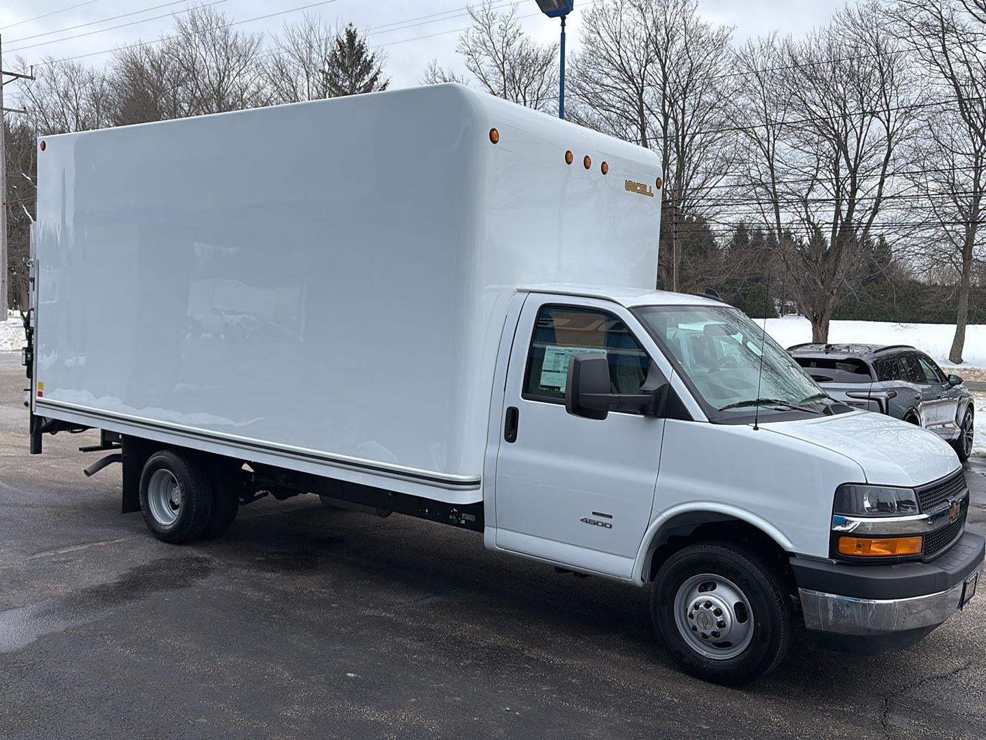 2026 Chevrolet Express Cutaway 4500 2WT