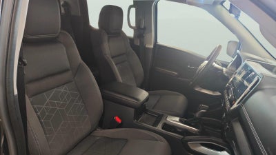2025 Nissan Frontier Crew Cab SV 4x4