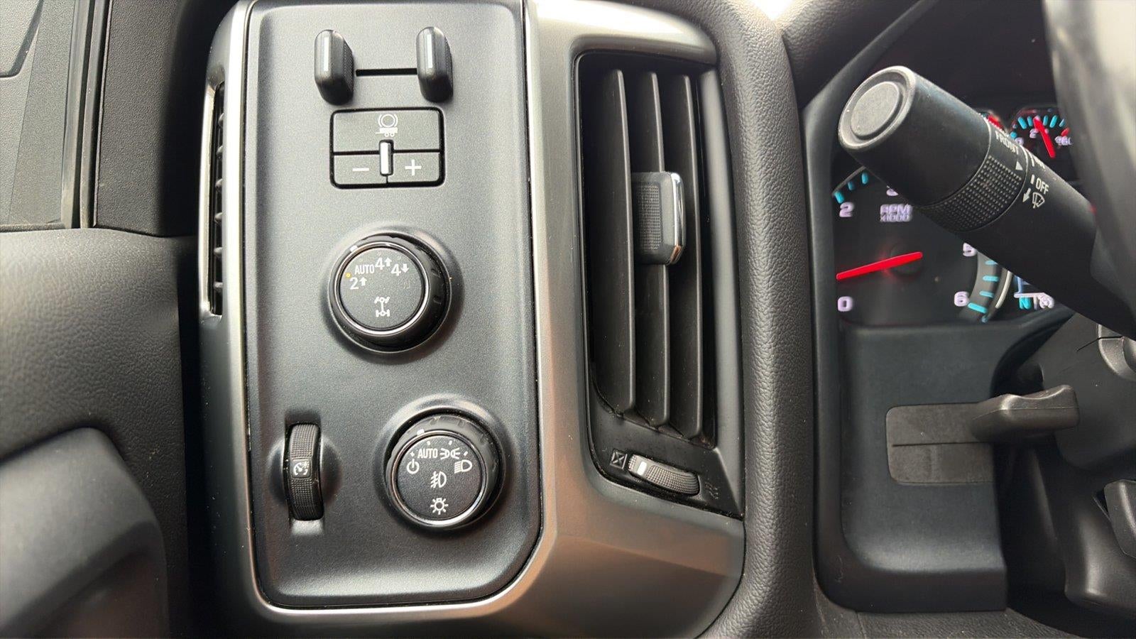 2019 Chevrolet Silverado LD LT