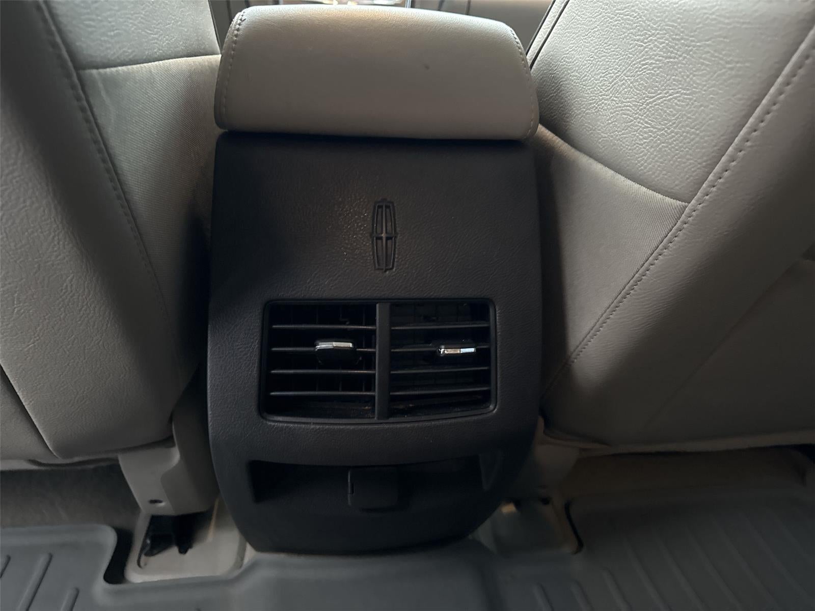 2014 Lincoln MKX Base