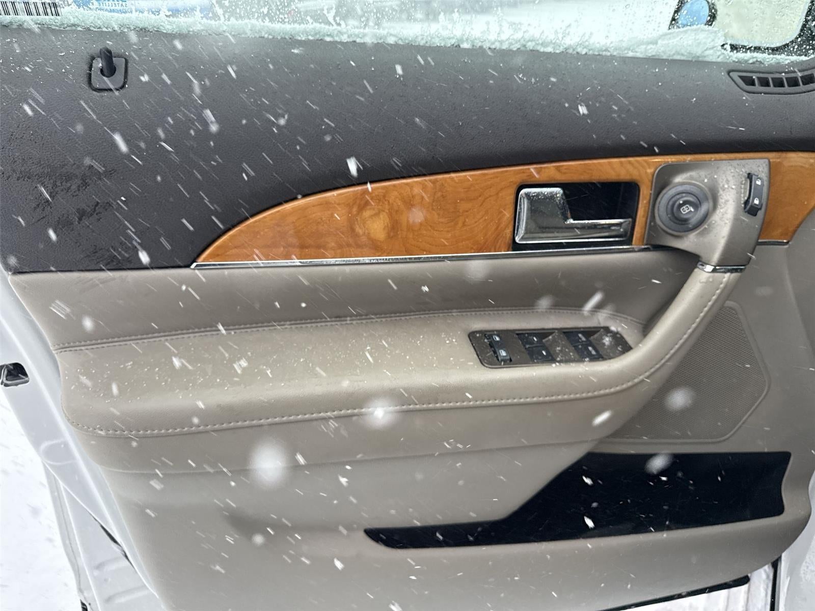 2014 Lincoln MKX Base