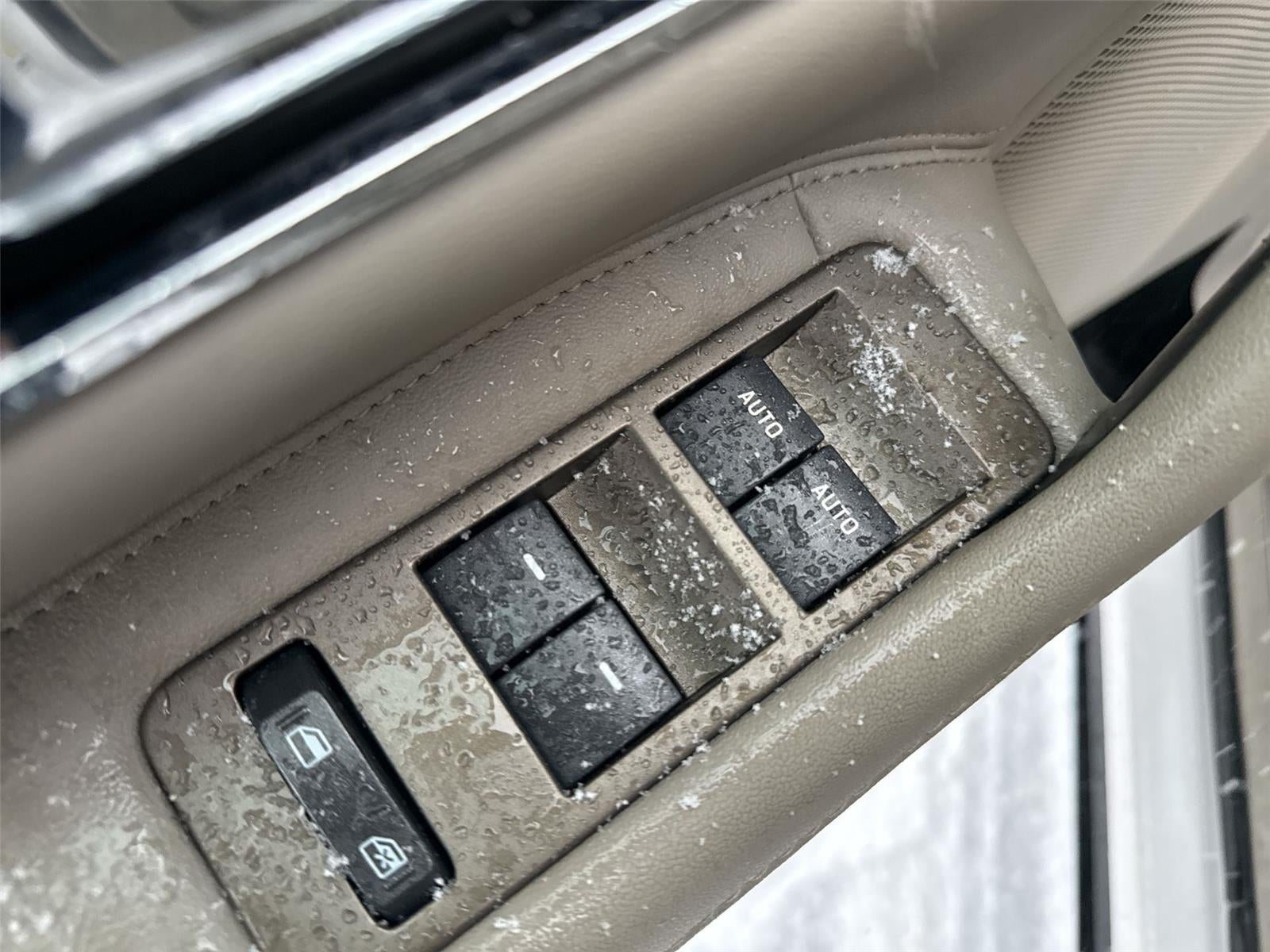 2014 Lincoln MKX Base